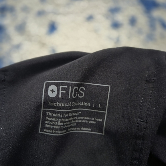 Figs Black Jogger Pants - Picture 2 of 5